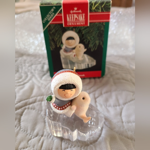 HALLMARK KEEPSAKE 1990 FROSTY FRIENDS 11TH IN SERIES CHRISTMAS ORNAMENT - Picture 5 of 14